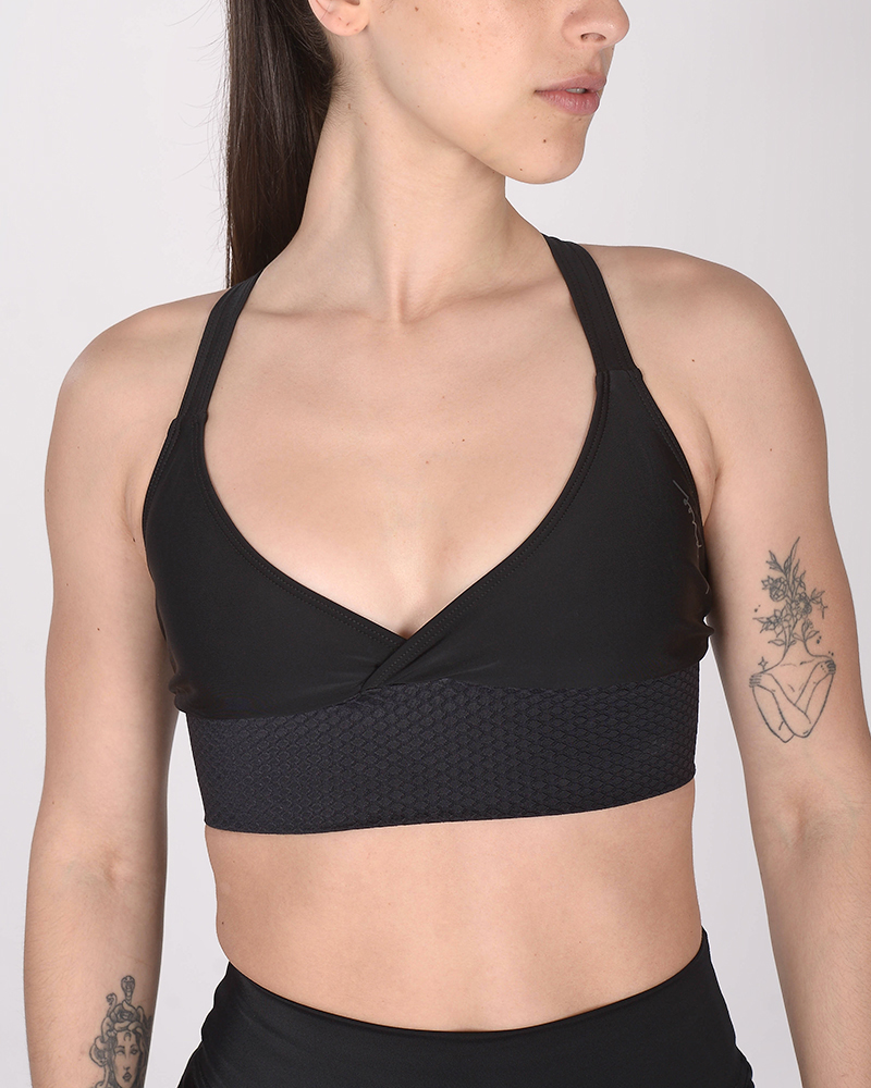 Top cruzado de LYCRA negro
