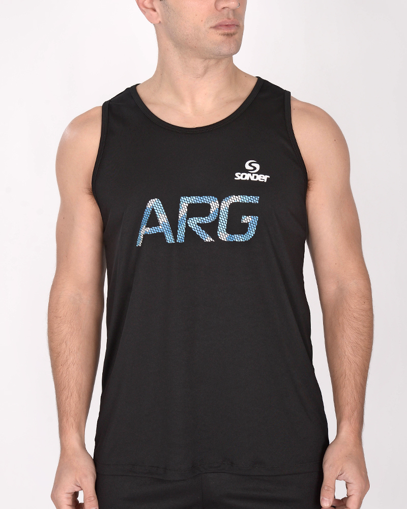 Musculosa de poliéster NEODRY negro estampa Argentina