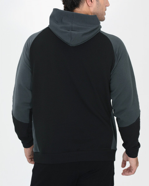 Buzo de frisa liviana con recortes combinados negro y gris