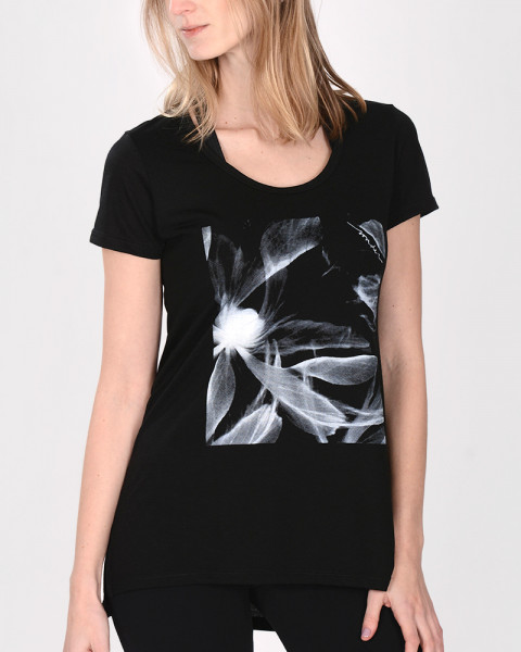 Remera evasé de jersey negro con estampa fusión