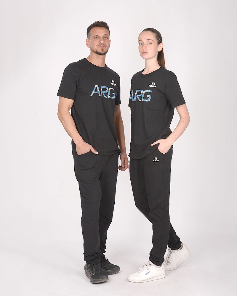 Remera de jersey negro estampa Argentina