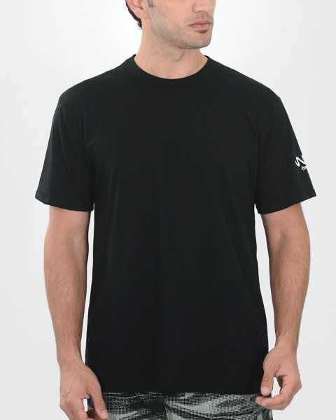Remera de jersey liviano negra con estampa