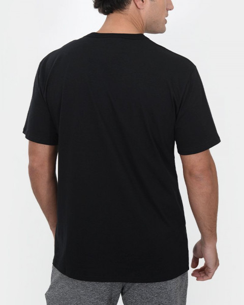 Remera de jersey liviano negro con estampa