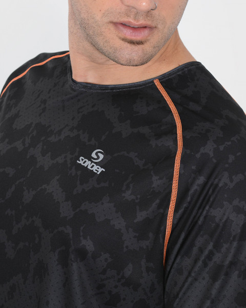 Remera clásica de poliéster estampado Mineral con costura flat