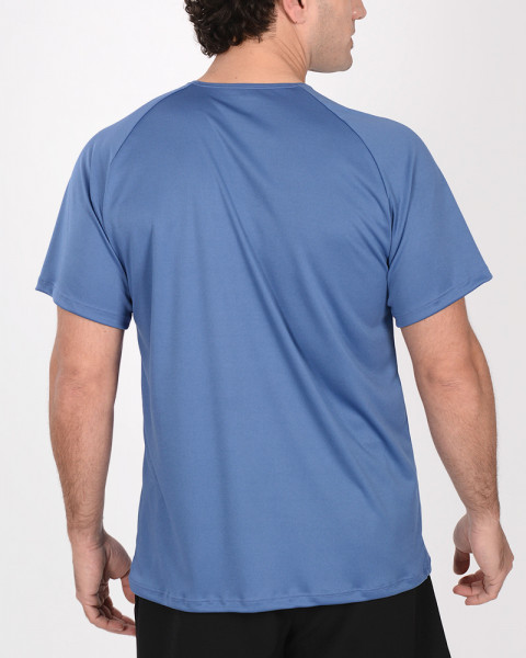 Remera de poliéster liviano aeronáutico