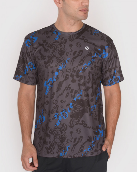 Remera de poliéster neodry estampado Senda Monocromo
