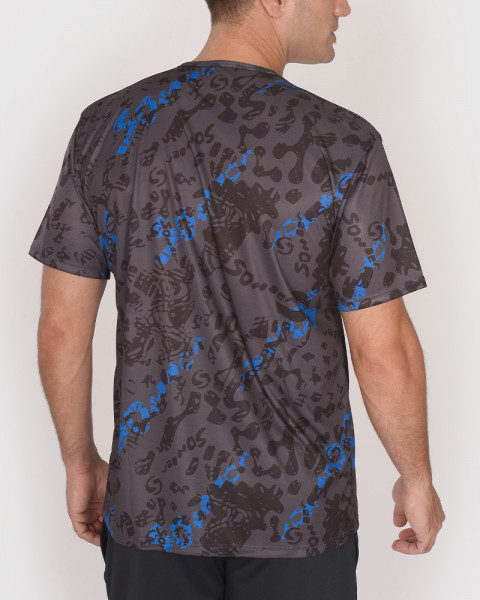 Remera de poliéster neodry estampado Senda Monocromo
