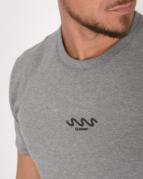 Remera de jersey gris