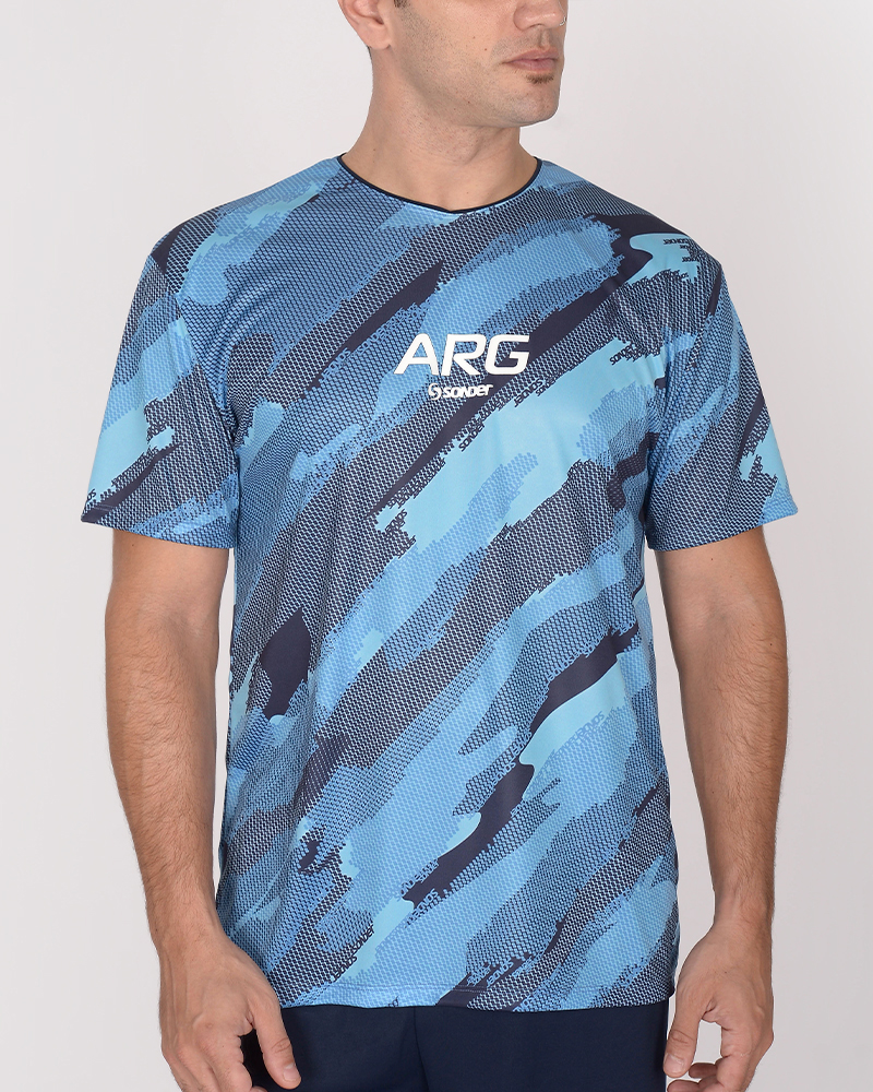 Remera de poliéster NEODRY estampado Tramo Celeste