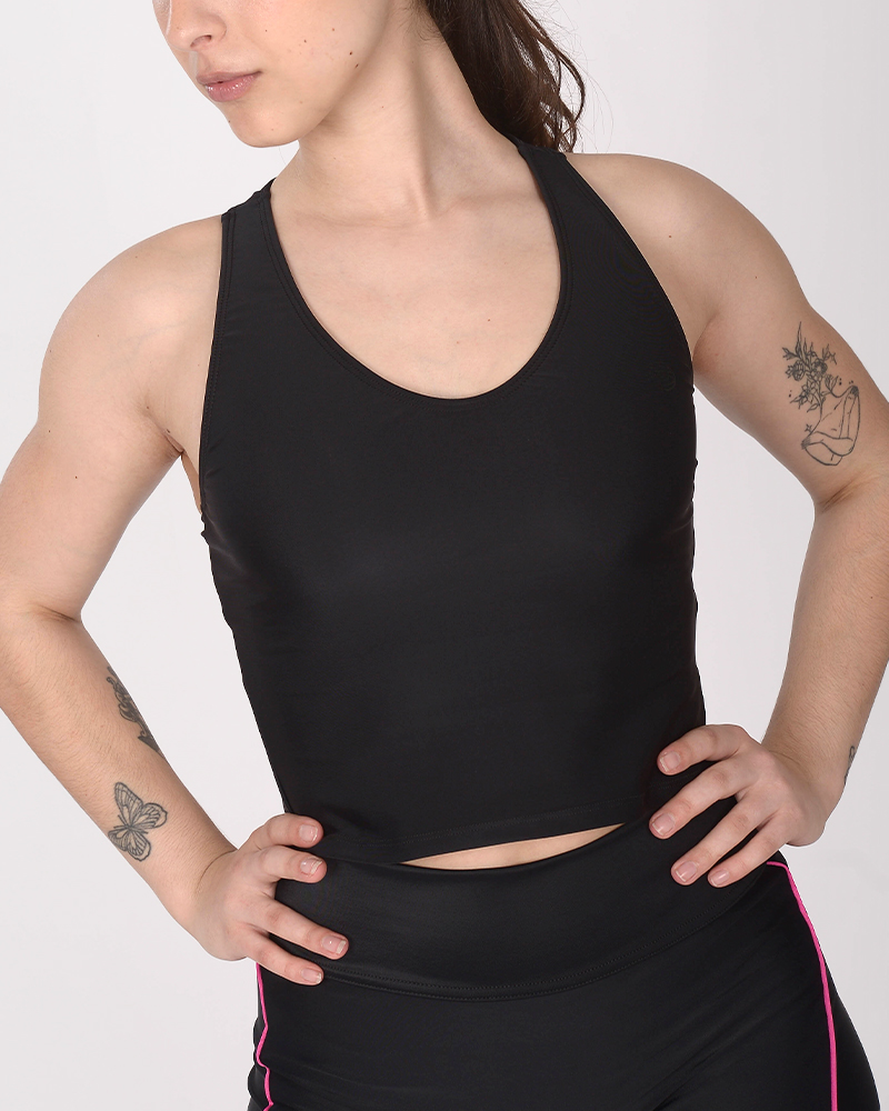 Musculosa corta de LYCRA negra