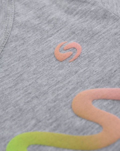 Remera de niña de jersey gris melange claro con estampa