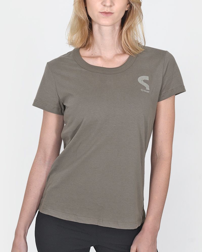 Remera clásica de jersey habano con estampa