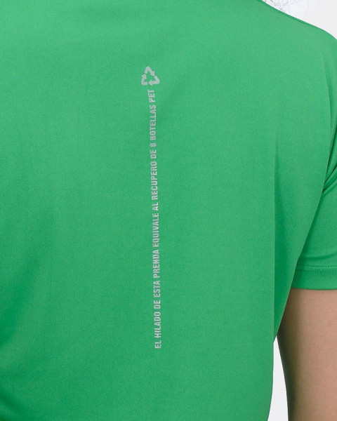 Remera de poliéster reciclado verde
