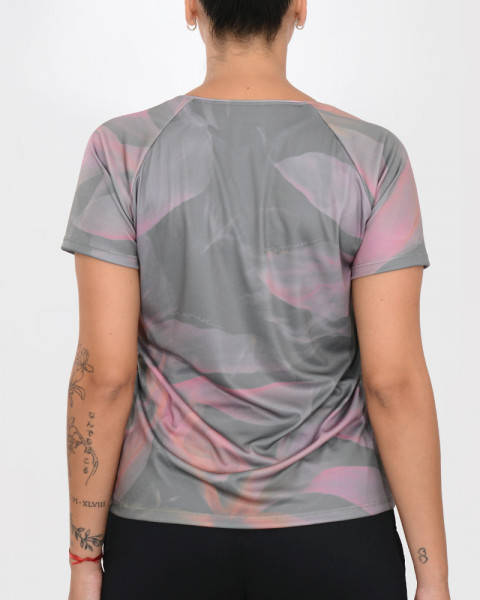 Remera de poliéster estampado Fusión Flor