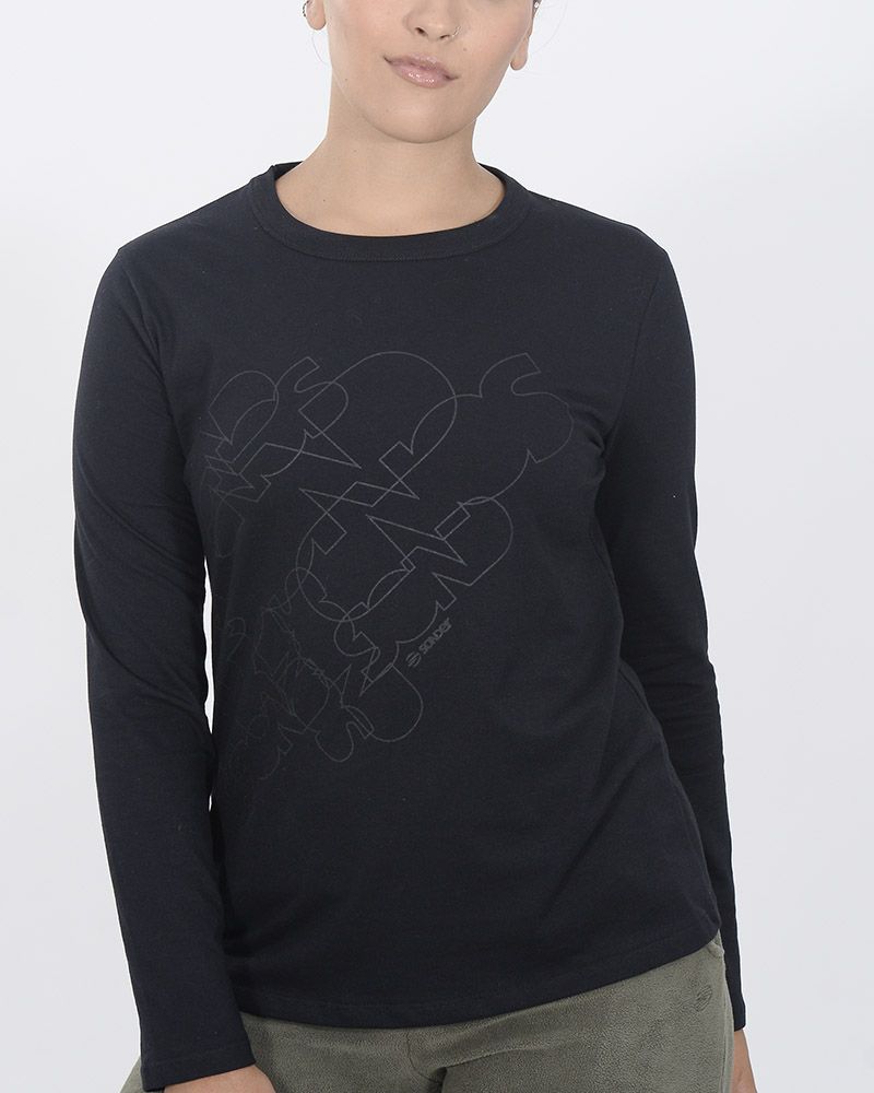 Remera con cuello cerrado negro con estampa