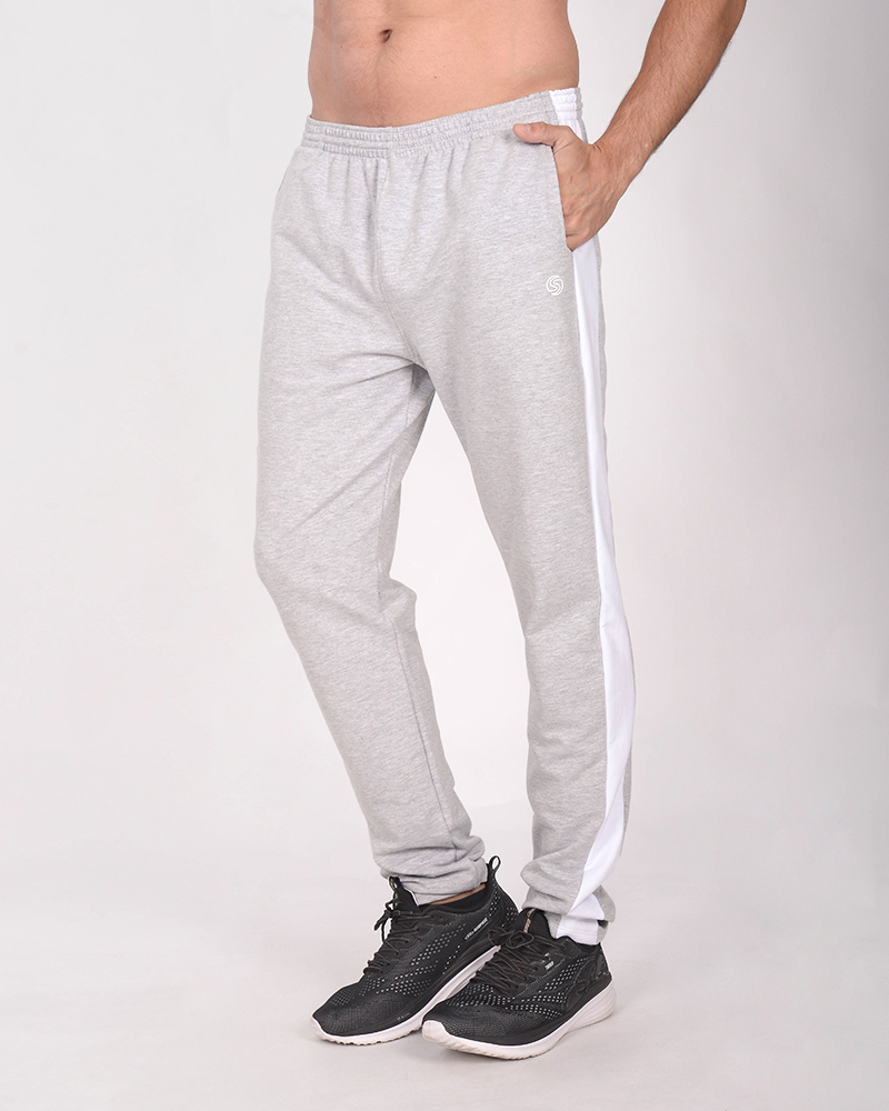 Pantalón de rustico liviano gris melange claro con recorte