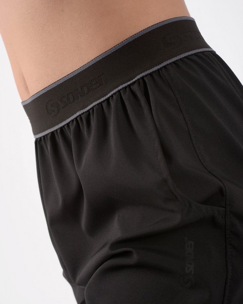 Bermuda holgada de mirofibra elastizada negra