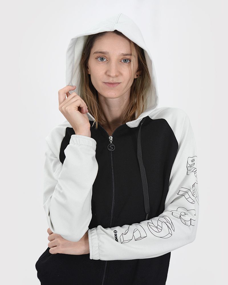 Campera corta de rustico liviano combinada con estampa