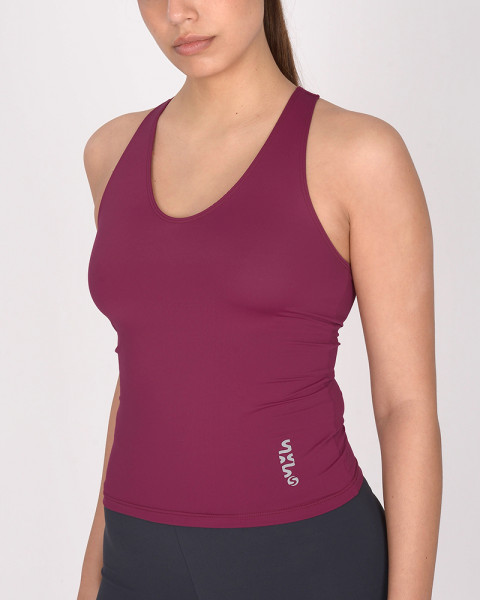 Musculosa liviana de seda color guinda