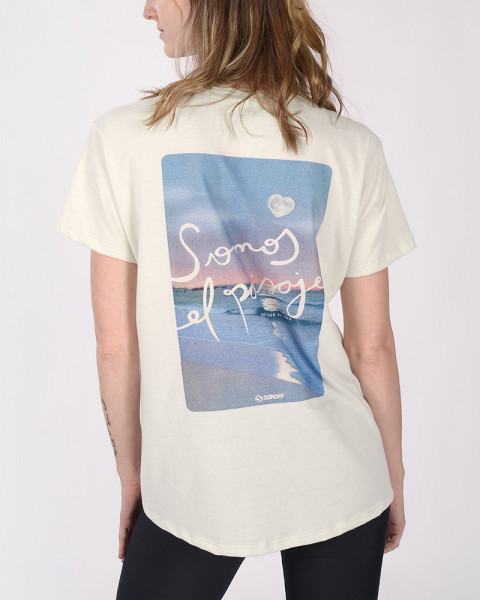Remera holgada clara Má: Somos el paisaje