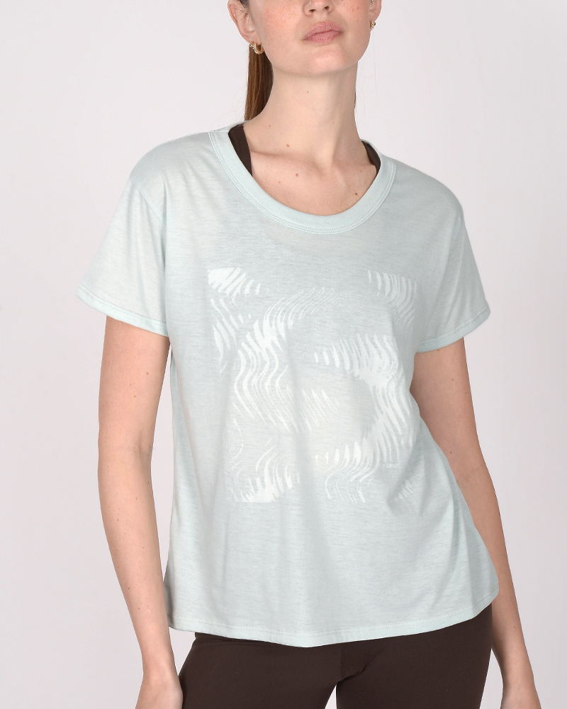 Remera suelta de jersey celeste con estampa