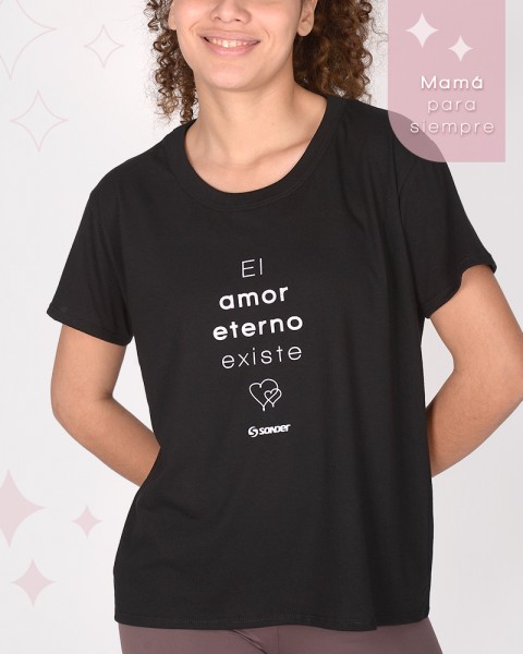 Remera suelta negro El amor eterno existe