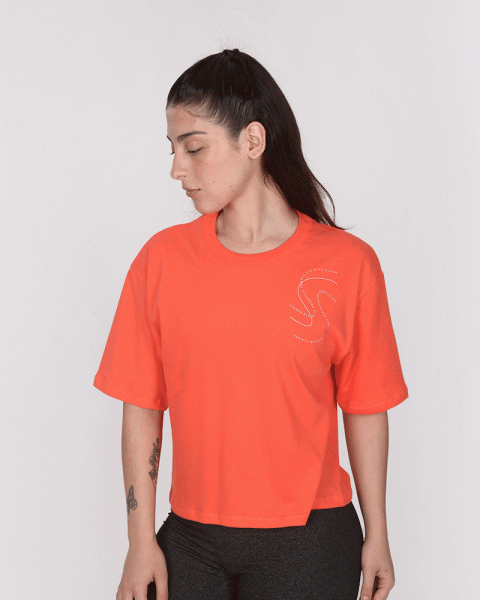 Remera oversize corta de jersey rojo coral