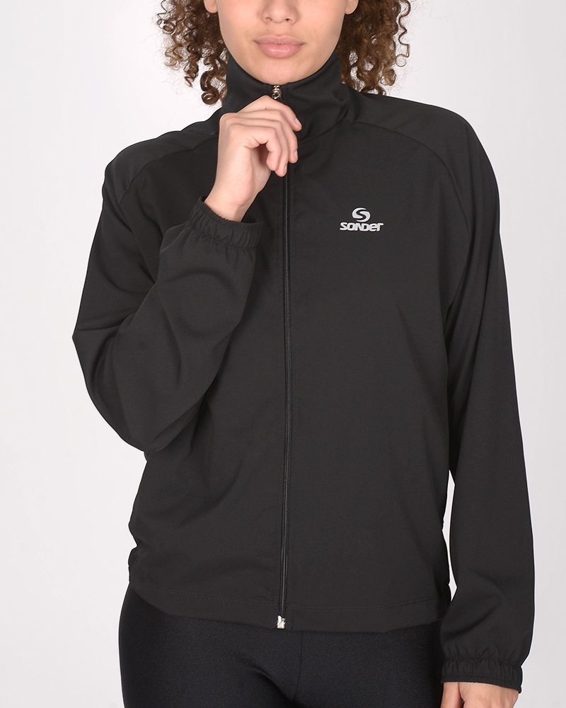 Campera holgada de microfibra elastizada negra