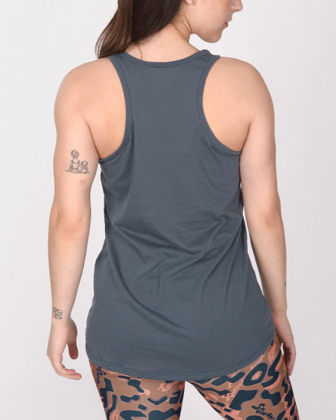 Musculosa cerrada de jersey liviano azul marino