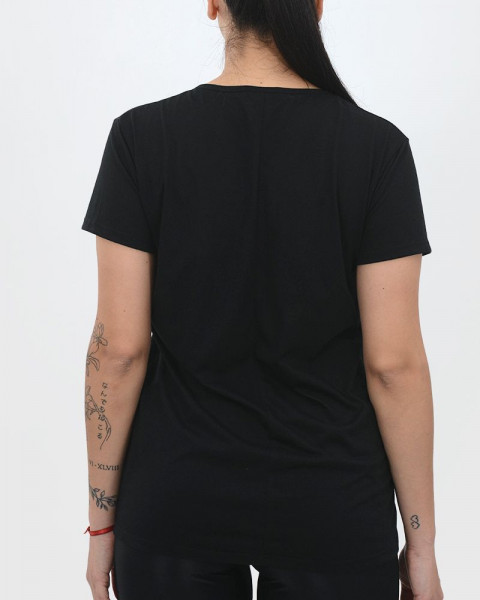 Remera larga y amplia de jersey liviano negra