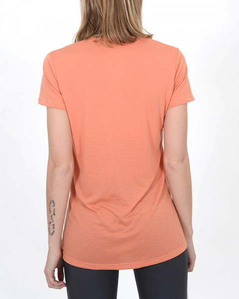 Remera larga de jersey color durazno