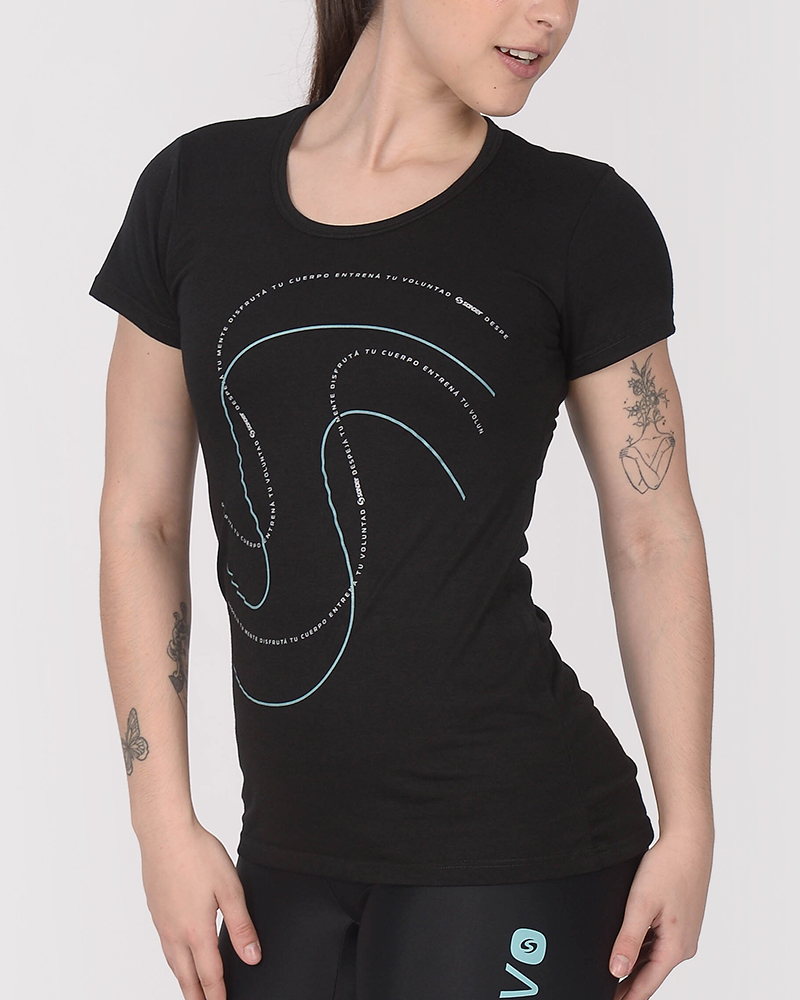 Remera larga de jersey negro con estampa