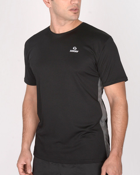 Remera entallada de poliéster Neodry negro