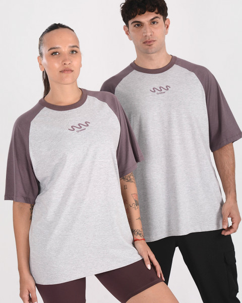Remera oversize unisex de jersey combinada gris melange