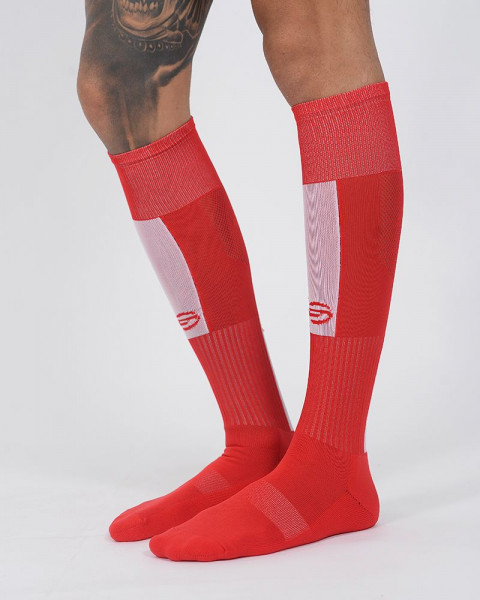 Medias altas rojas