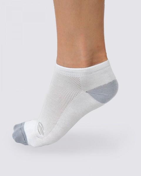 Soquete con toalla blanco