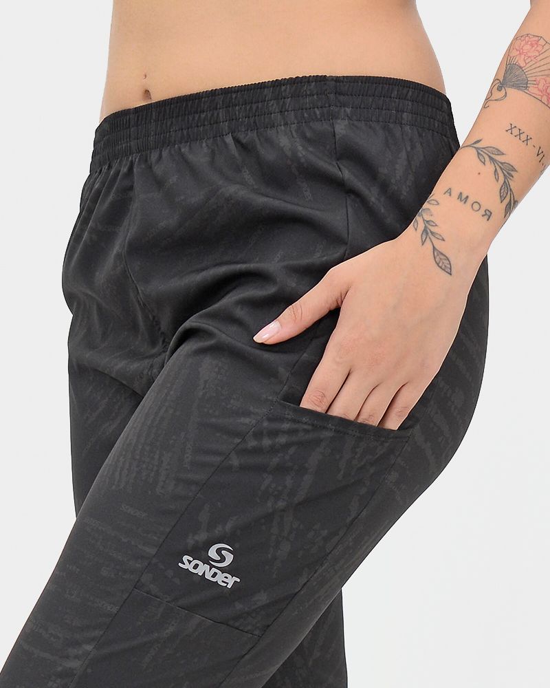 Pantalón de microfibra elastizada estampada colibrí negro