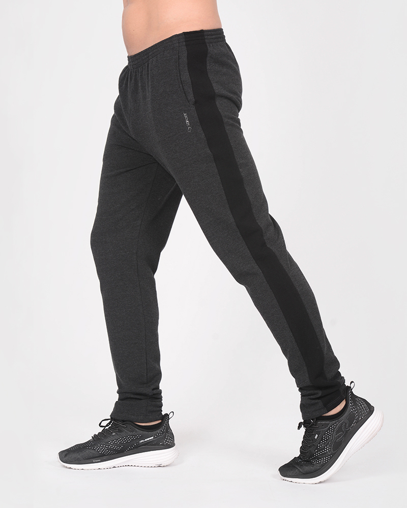 Pantalón angosto de frisa con recortes combinados