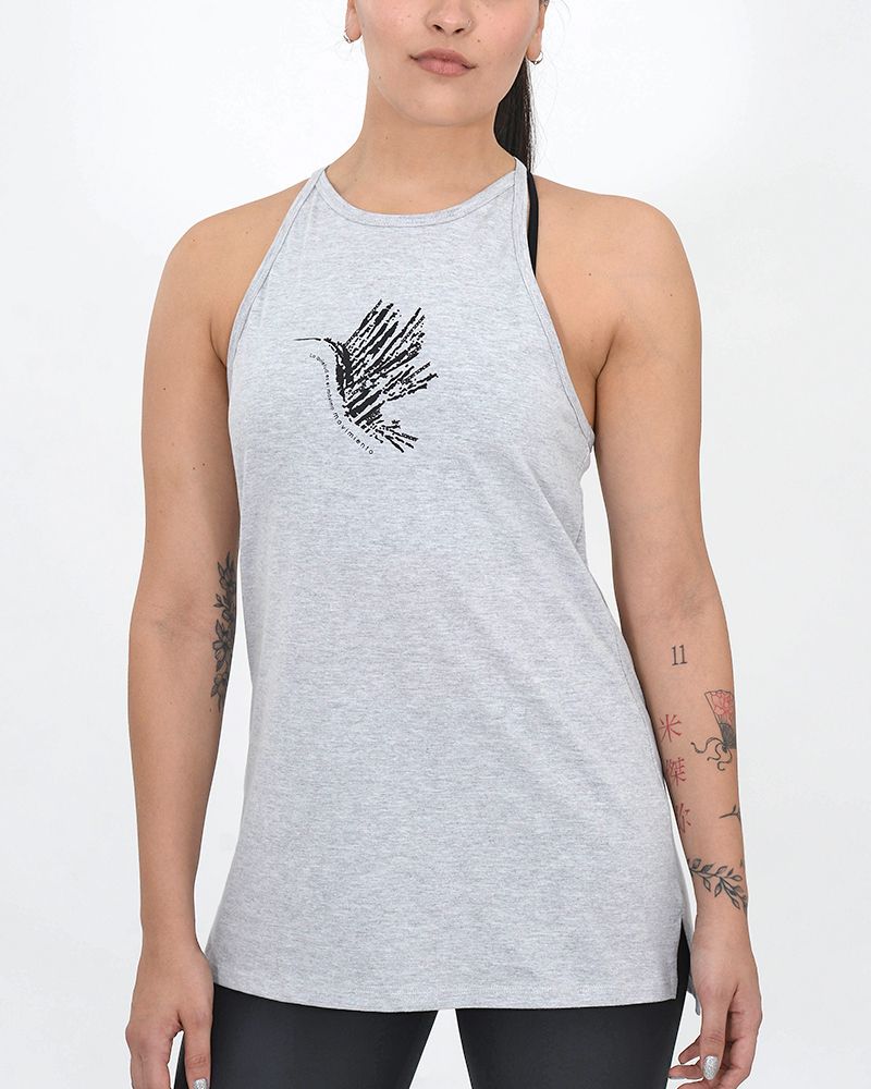 Musculosa larga con espalda triangular con estampa colibrí