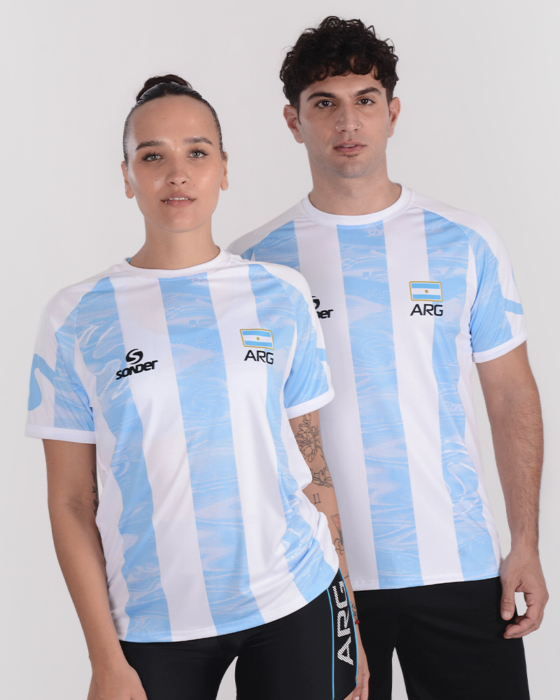 Remera entallada unisex Argentina